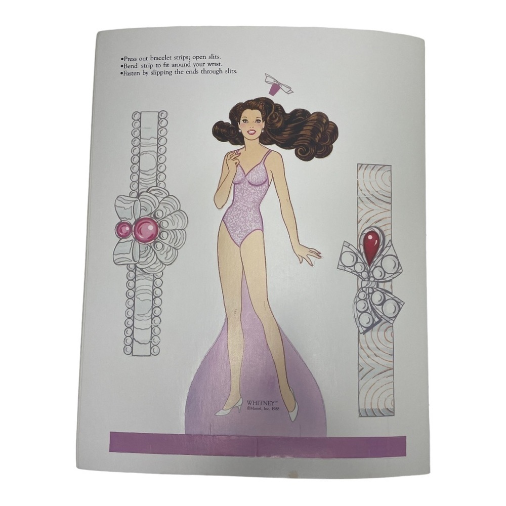 NWT Vintage 1988 A Golden Book Perfume Pretty Barbie Paper Doll Book - Picture 5 of 6